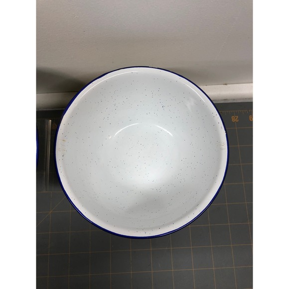 3 Vintage Red, Yellow, & Green Speckled 6 1/4" Enamelware Bowls Metal - Picture 8 of 14